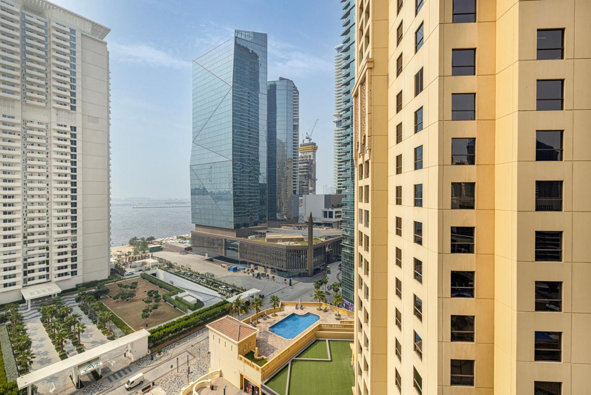 Seafront Newly Renovated 2Br In Jbr Apartment Dubai Exterior photo