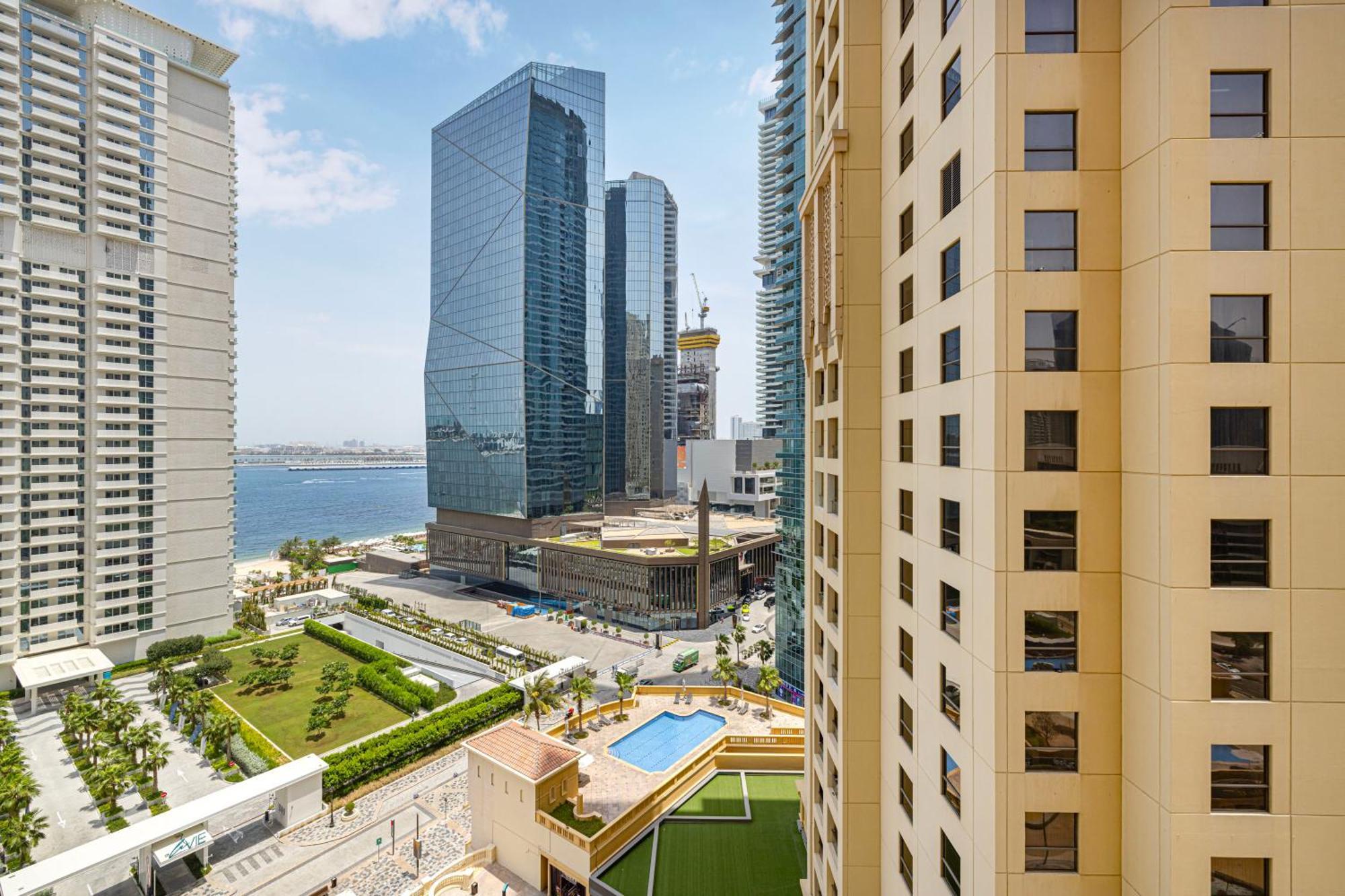 Seafront Newly Renovated 2Br In Jbr Apartment Dubai Exterior photo